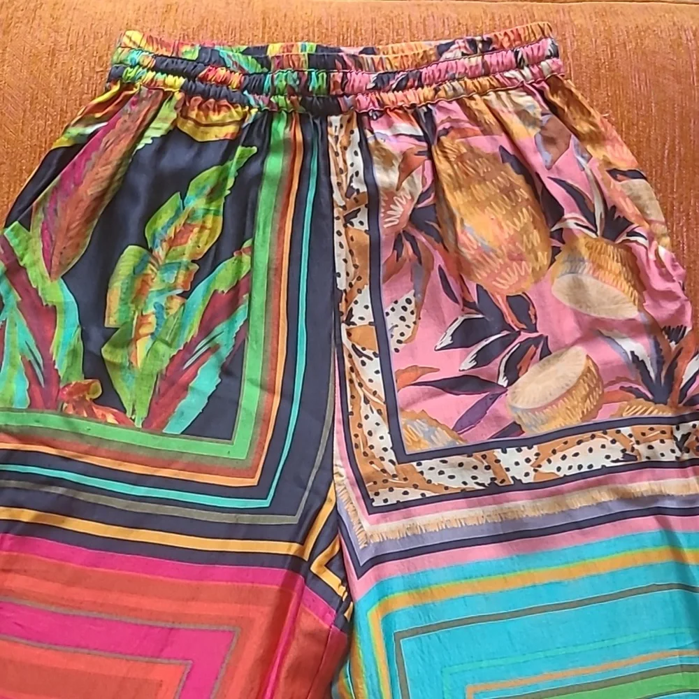 FARM RIO Tropical Mixed Scarf Pants - Picture 6 of 14